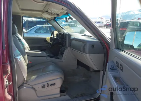 2004 Chevrolet Tahoe Z71 из США, поврежденный, VIN 1GNEK13Z14R109916